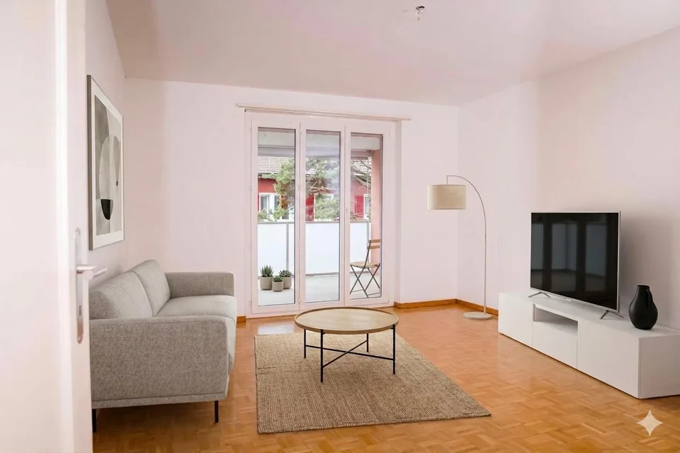Einziehen und Wohlfühlen: Wohnung mit grossem Balkon – Foto 4 von 8