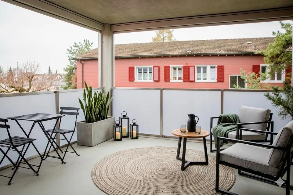 Einziehen und Wohlfühlen: Wohnung mit grossem Balkon – Foto 5 von 8