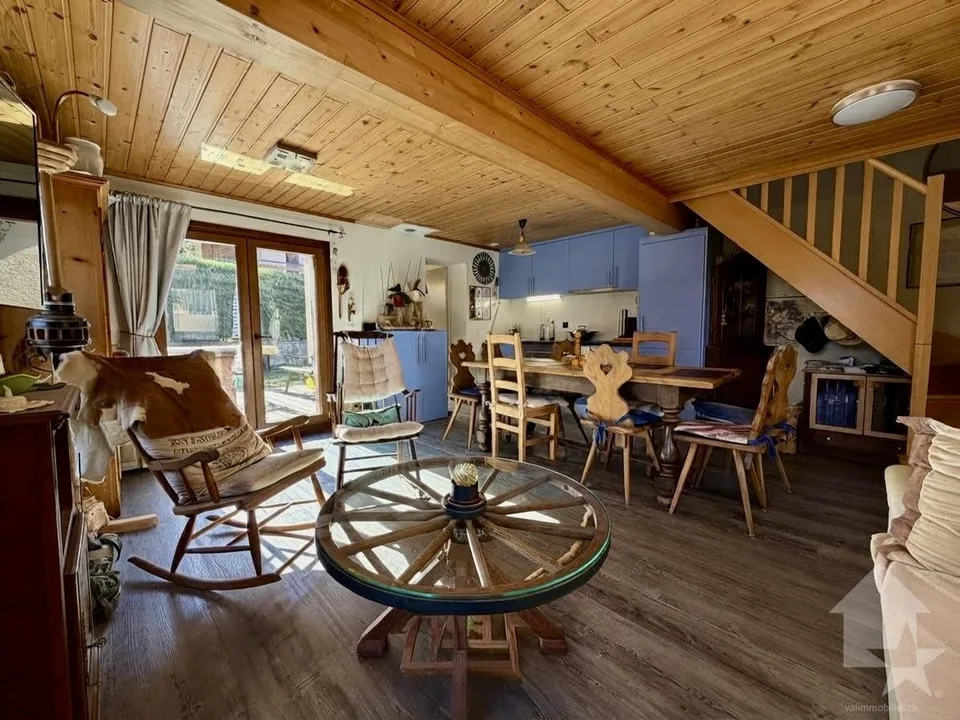 Joli petit chalet plein de charme avec parking et studio indépendant ! – Foto 2 von 25