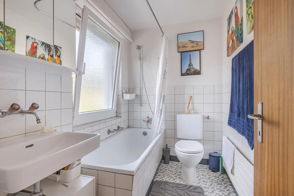 "Zentrale Lage in ruhigem Wohnquartier - Laupen" – Foto 10 von 13