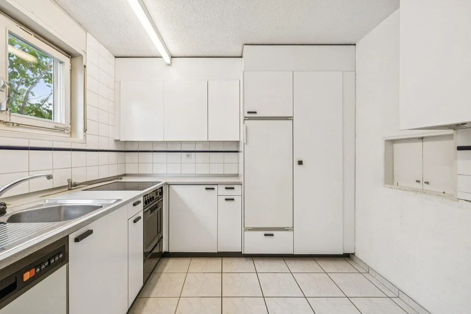 Wohntraum am Waldrand: 5-Zimmer Doppeleinfamilienhaus in Bottmingen – Foto 5 von 19
