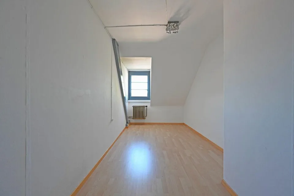3-Zimmerwohnung mit Mansarde in beliebten Breitenrain Quartier – photo 9 sur 9