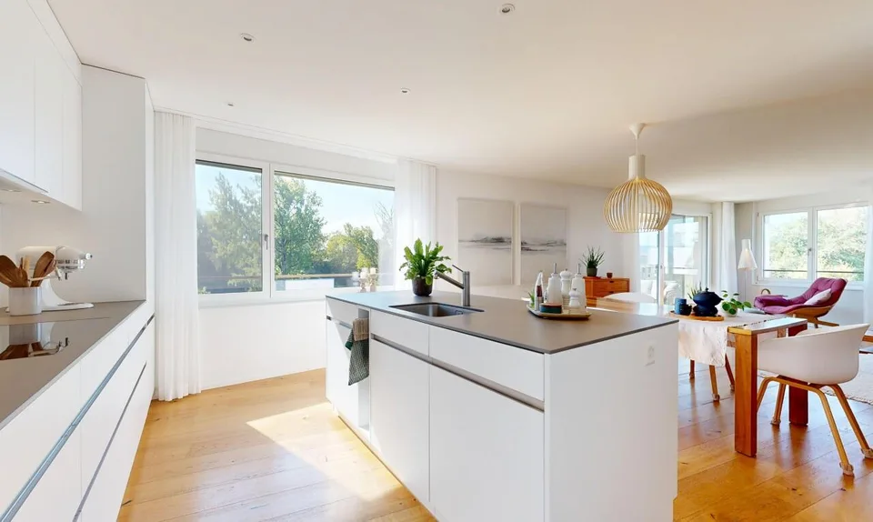 Habitation spacieuse avec beaucoup de lumière et une vue magnifique sur la verdure – photo 7 sur 11
