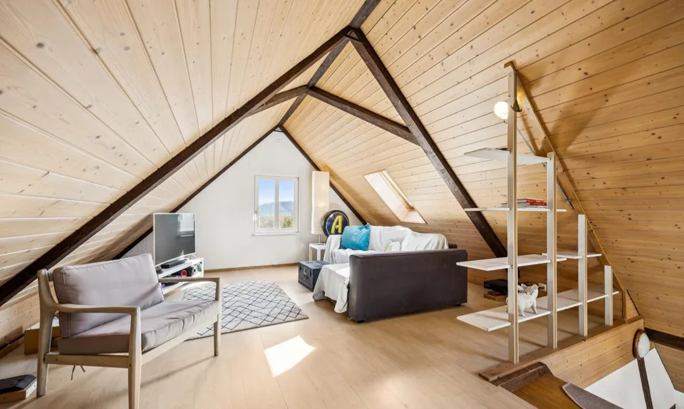 Casa con molto spazio e possibilità - terreno edificabile aggiuntivo opzionale – foto 2 di 11