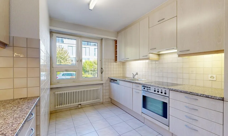 Sonnige 3.5-Zimmer-Wohnung in Birmensdorf – Foto 2 von 11