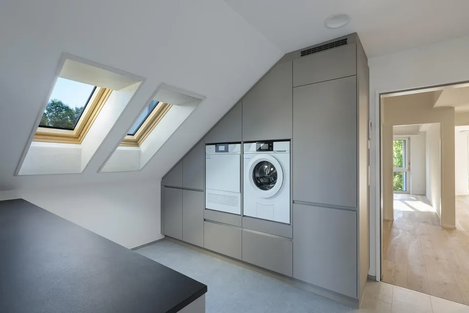Grosszügige 5.5-Zimmer-Attikawohnung mit See- und Bergsicht zu verm... – foto 6 di 13