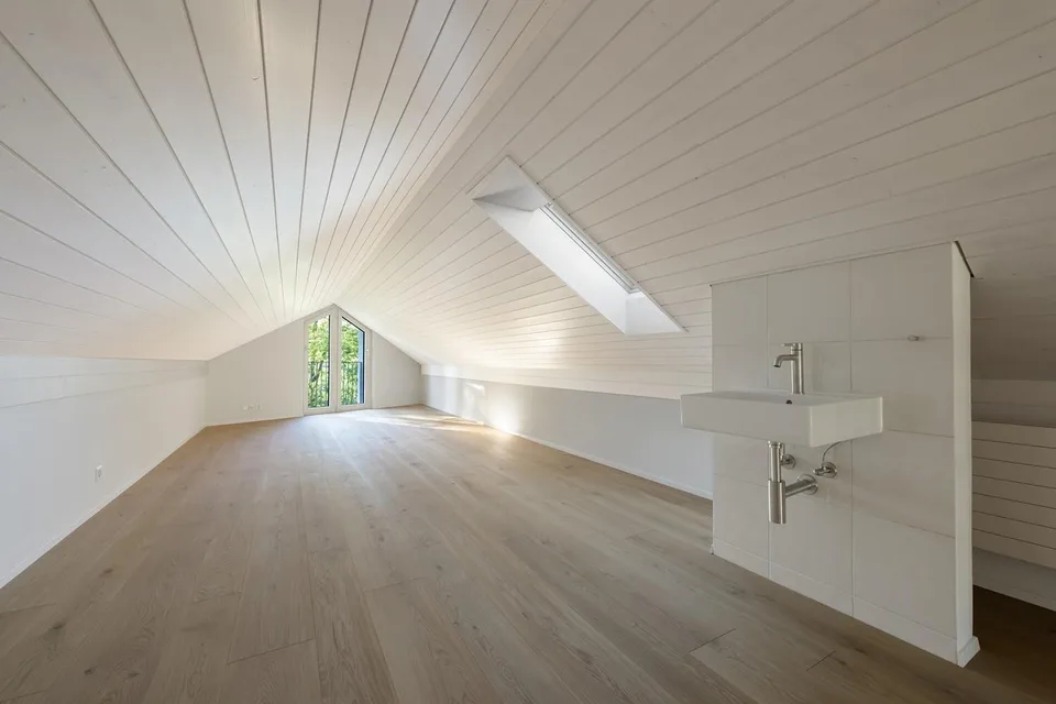 Grosszügige 5.5-Zimmer-Attikawohnung mit See- und Bergsicht zu verm... – foto 11 di 13