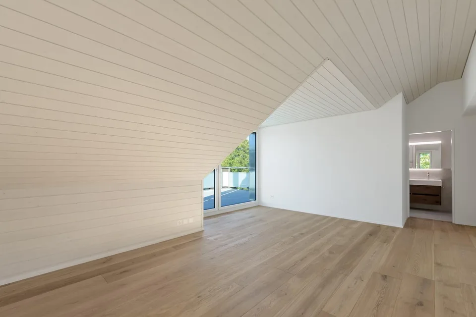 Grosszügige 5.5-Zimmer-Attikawohnung mit See- und Bergsicht zu verm... – foto 8 di 13