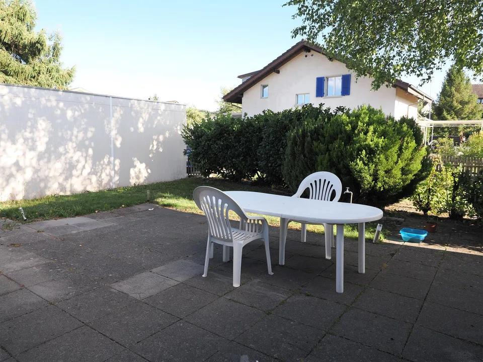 Charmantes 3.5-Zimmer-Einfamilienhaus mit Sitzplatz in Wynau – foto 3 di 8