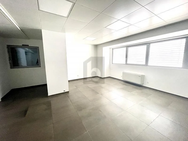 NUOVO STABILE ARTIGIANALE/COMMERCIALE – Foto 4 von 6