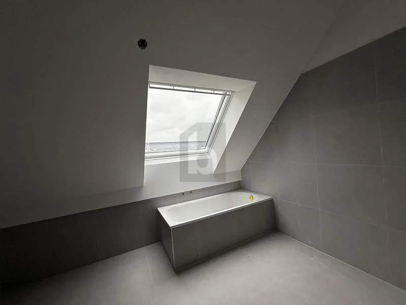 EXKLUSIV MIT GROSSER DACHTERRASSE – Foto 4 von 6