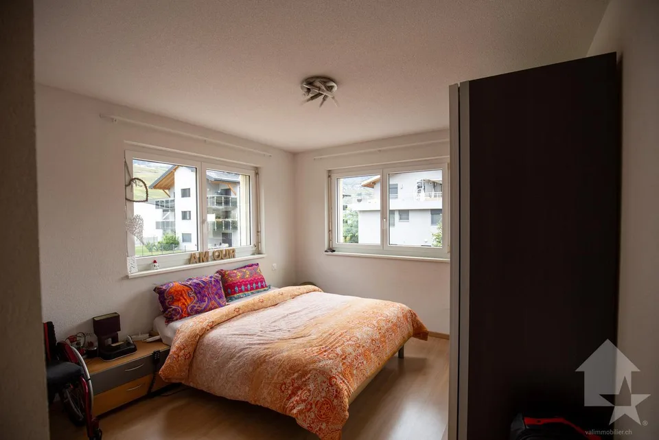 Appartement 4.5 pièces avec box situé à Châteauneuf-Conthey – Foto 10 von 25