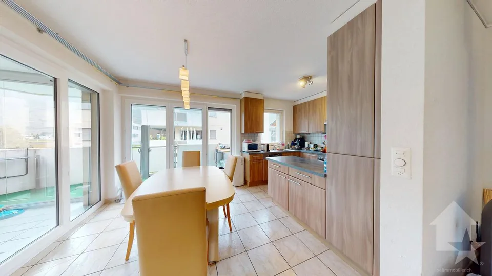 Appartement 4.5 pièces avec box situé à Châteauneuf-Conthey – Foto 3 von 25