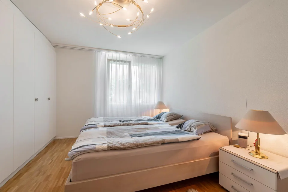 4.5-Zimmer-Gartenwohnung mit viel Umschwung – photo 6 sur 11