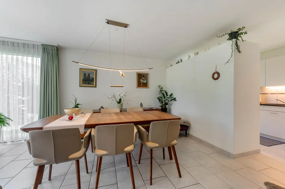 4.5-Zimmer-Gartenwohnung mit viel Umschwung – photo 3 sur 11