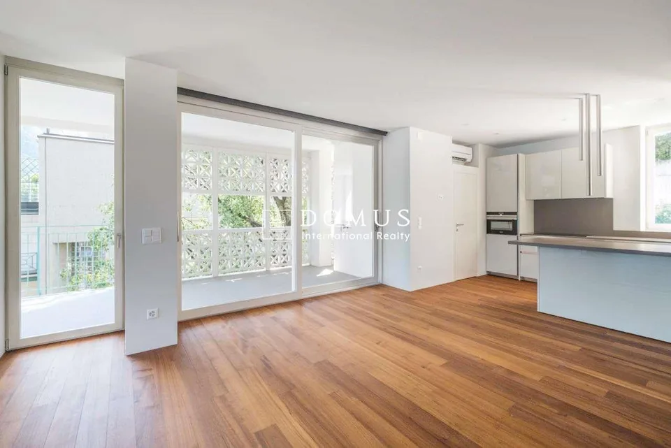 Centro, prestigioso appartamento vista lago – photo 5 sur 9