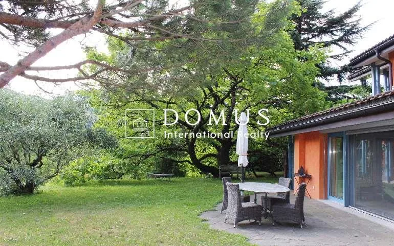 Villa con grande parco e 3 box per cavalli – Foto 13 von 13