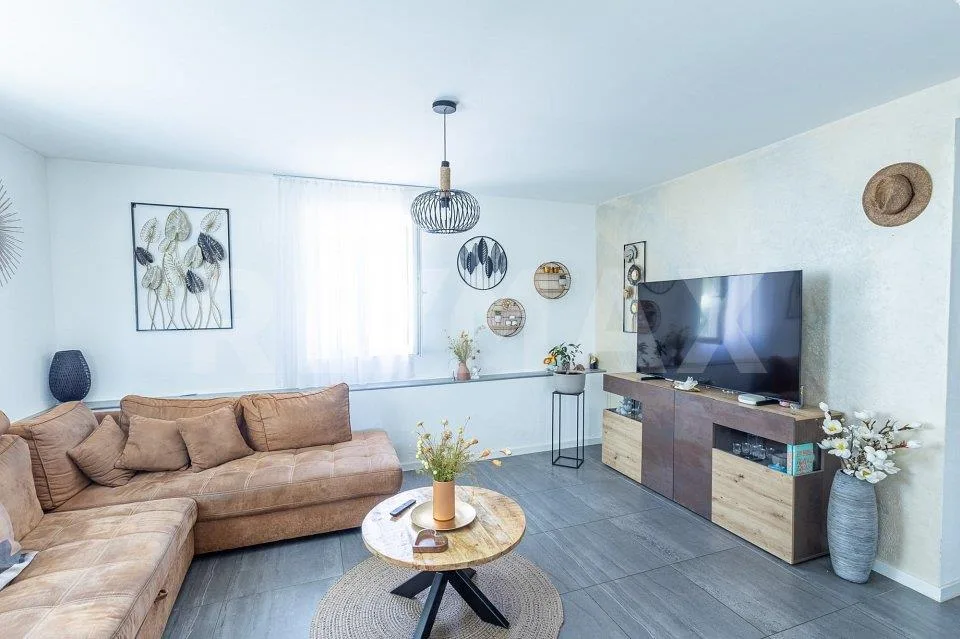 Wohnen mit Perspektive – saniertes Haus mit Maisonettewohnung und z... – Foto 2 von 13