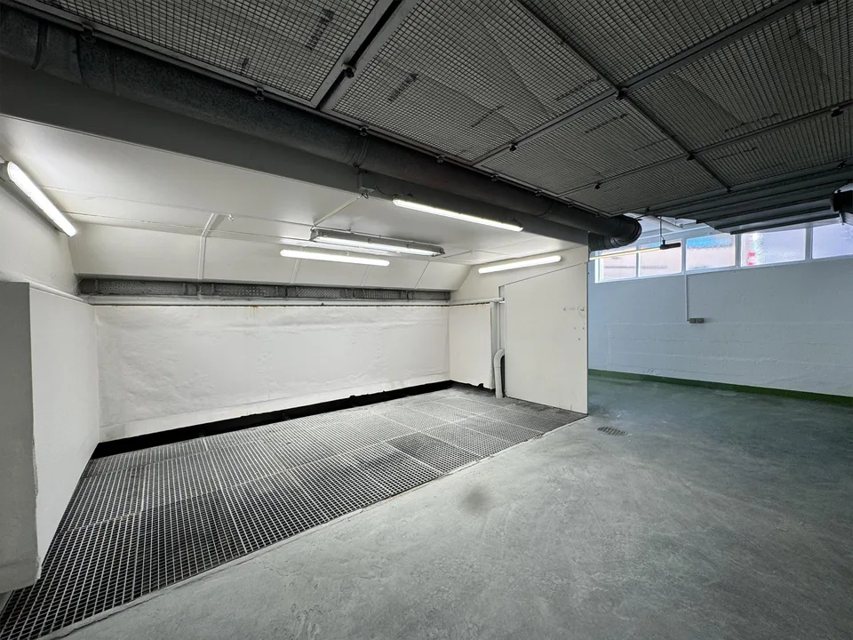Vendesi Immobile Artigianale/commerciale/amministrativo – photo 23 sur 30
