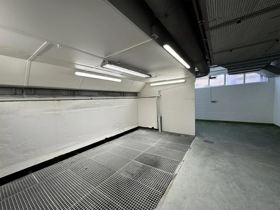 Vendesi Immobile Artigianale/commerciale/amministrativo – photo 24 sur 30