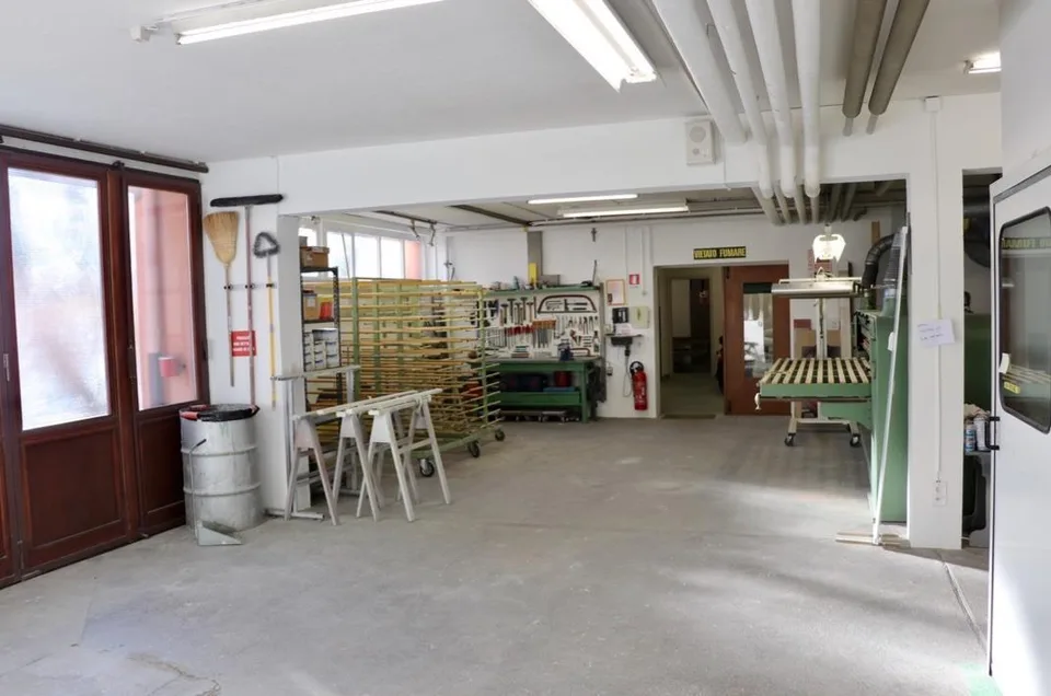 Vendesi Immobile Artigianale/commerciale/amministrativo – photo 7 sur 30