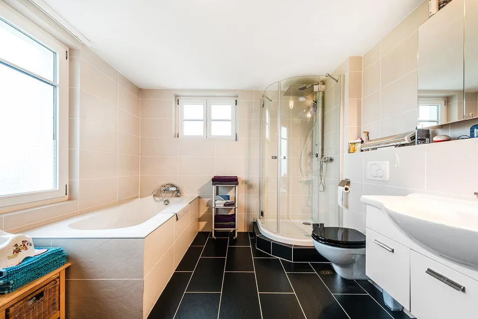 Mehrfamilienhaus mit großem Grundstück und viel Potenzial in Münchw... – photo 9 of 13