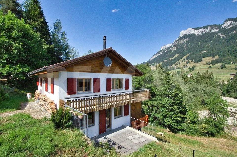 Chalet mit Bergkulisse in Flühli Ferienidylle oder ein Zuhause in der Natur – Foto 3 von 13