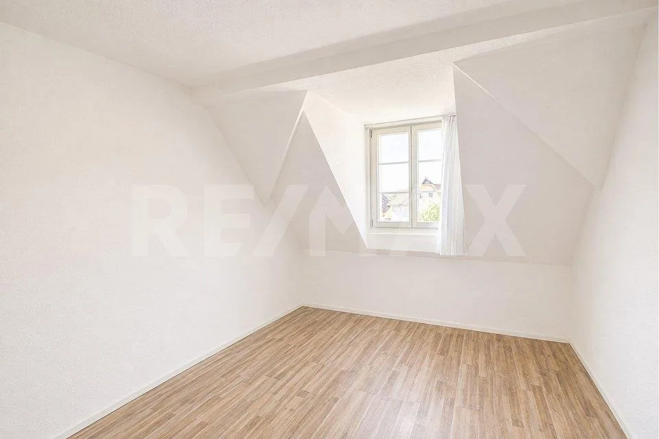Dreifamilienhaus: Maisonette-Wohnung selbst nutzen + von zwei vermi... – Foto 9 von 13