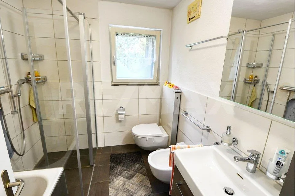 Charmantes Einfamilienhaus mit viel Umschwung an Toplage! – Foto 2 von 13