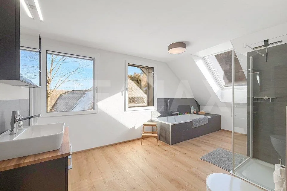 Wohnen und Arbeiten unter einem Dach - grosszügiges Zuhause nahe Be... – photo 6 sur 13