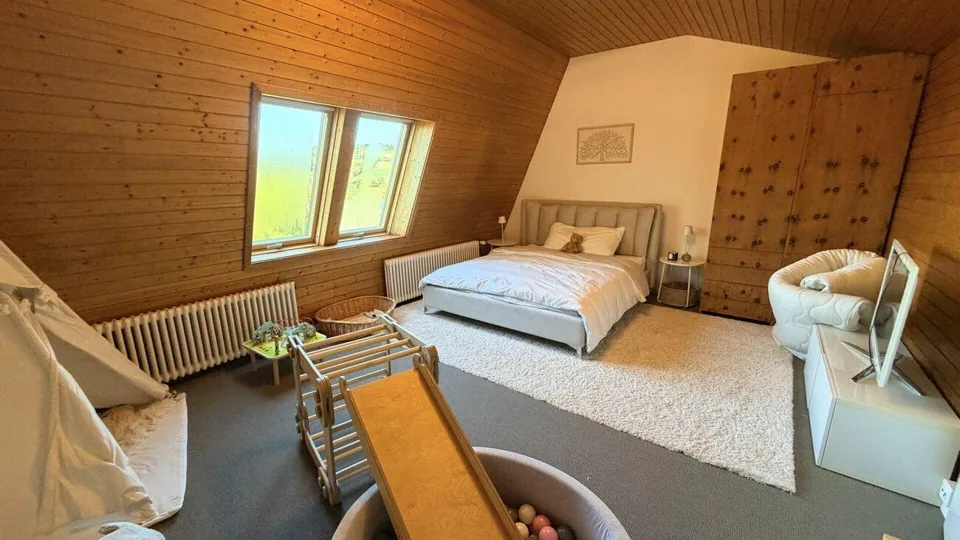 6.5-Zimmer-Familienhaus an sonniger, ruhiger Lage, umfassend renoviert – Foto 9 von 14