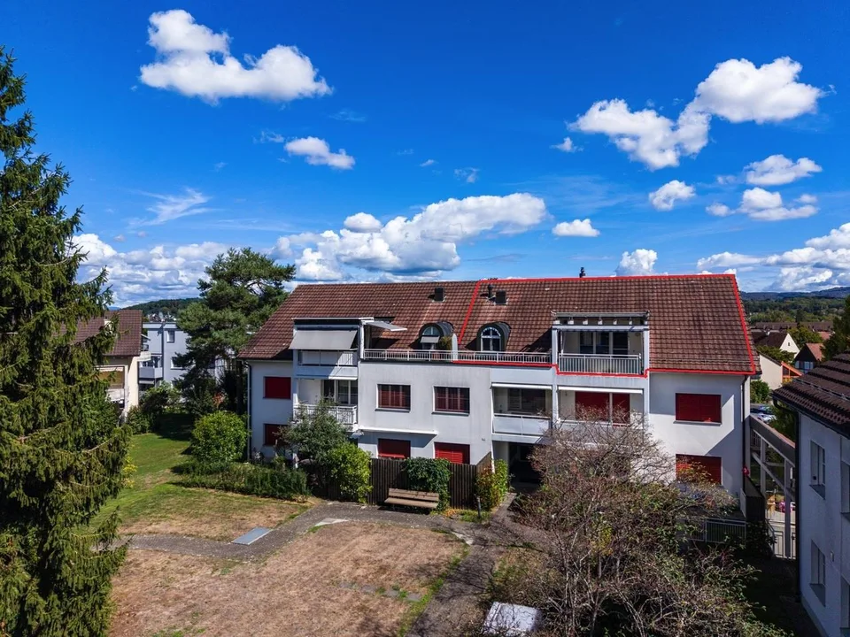 Traumhafte Dachwohnung an ruhiger Lage , Nahe vom Dorfzentrum – foto 2 di 24