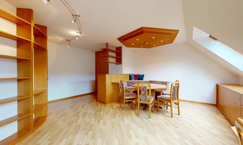 Appartement en duplex spacieux de 6½ pièces à Winterthur-Seen – photo 8 sur 13