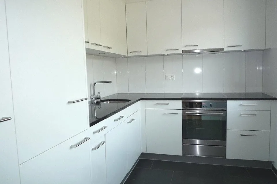 Grand appartement 4.5 pièces à 112 m2 au 2e étage avec vue sur les montagnes – photo 2 sur 9