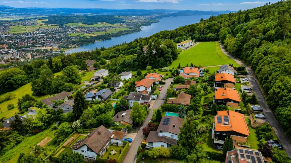 WOHNEN ÜBER DEN DÄCHERN VON BIEL – Foto 14 von 15