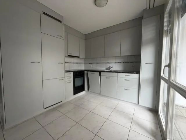 Schöne 2.5 Zimmer Garten-Wohnung zu vermeiten – Foto 5 von 12