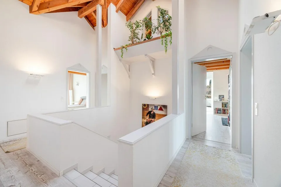 Repräsentative und einmalige Villa an Top-Wohnlage mit attraktiver Seesicht und Einliegerwohnung – Foto 30 von 30