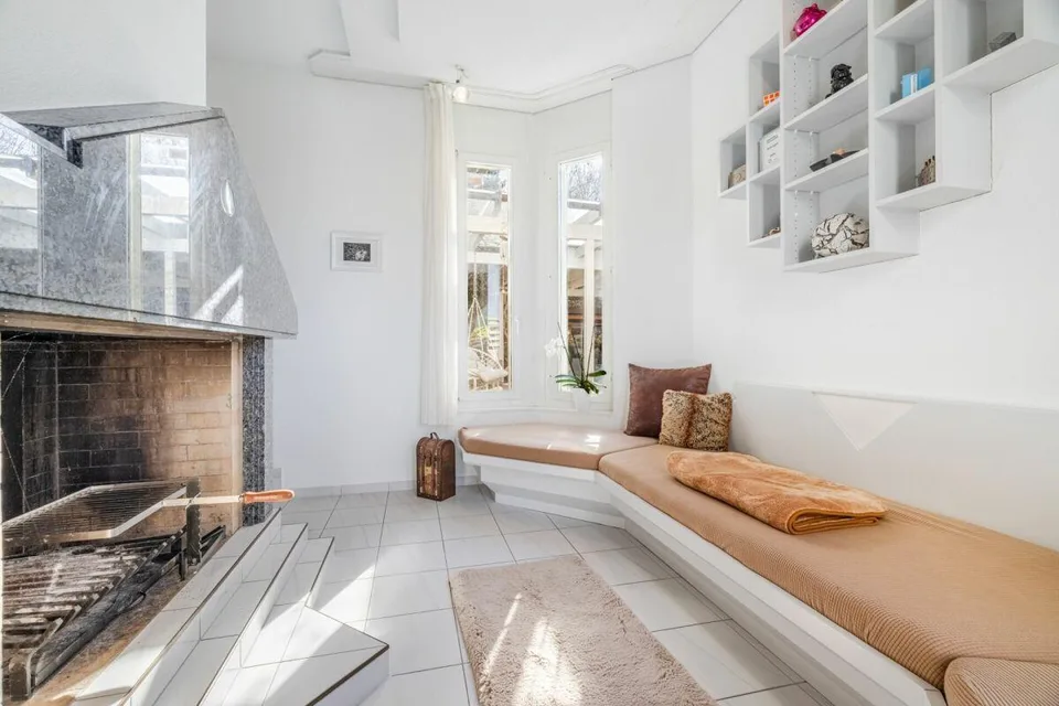 Repräsentative und einmalige Villa an Top-Wohnlage mit attraktiver Seesicht und Einliegerwohnung – Foto 23 von 30