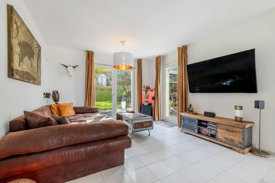 Repräsentative und einmalige Villa an Top-Wohnlage mit attraktiver Seesicht und Einliegerwohnung – Foto 9 von 30