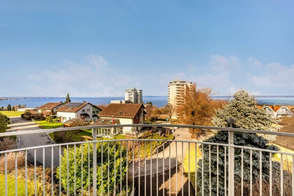 Repräsentative und einmalige Villa an Top-Wohnlage mit attraktiver Seesicht und Einliegerwohnung – Foto 14 von 30