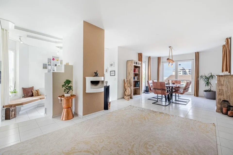 Repräsentative und einmalige Villa an Top-Wohnlage mit attraktiver Seesicht und Einliegerwohnung – Foto 6 von 30