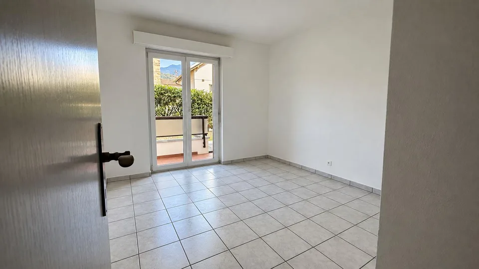MINUSIO – SPAZIOSO APPARTAMENTO CON GIARDINO PRIVATO, AMPIO BALCONE... – photo 22 sur 23