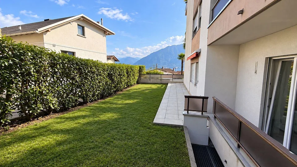 MINUSIO – SPAZIOSO APPARTAMENTO CON GIARDINO PRIVATO, AMPIO BALCONE... – photo 5 sur 23