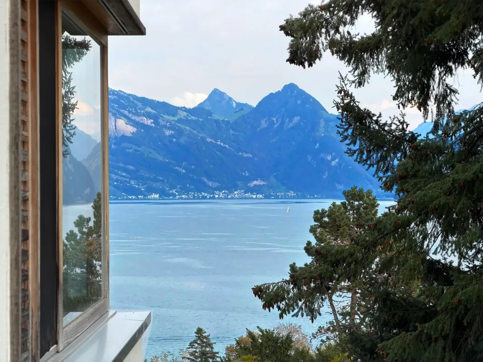 Villa d'architecte moderne avec vue à couper le souffle – photo 5 sur 6