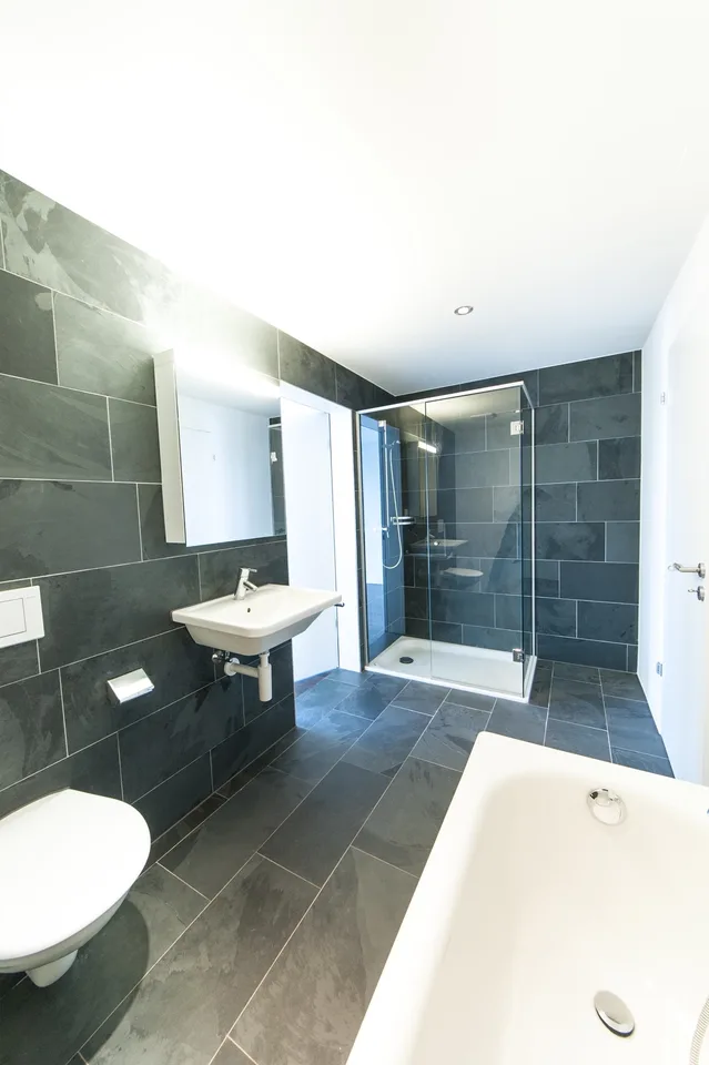 Moderne Maisonettewohnung mit Gartenanteil – Foto 2 von 8