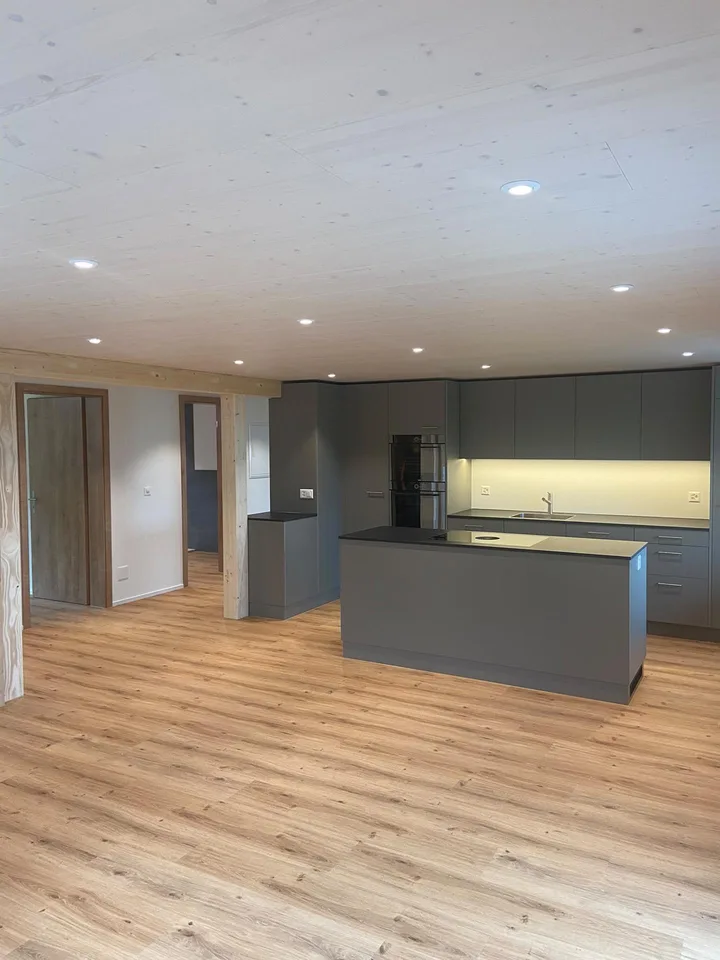 Komplett neu renovierte 4,5-Zimmerwohnung zu vermieten – Foto 8 von 14