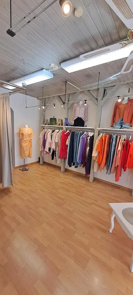 charmantes, kleines Ladenlokal 28 m2, im Zentrum – photo 2 sur 3