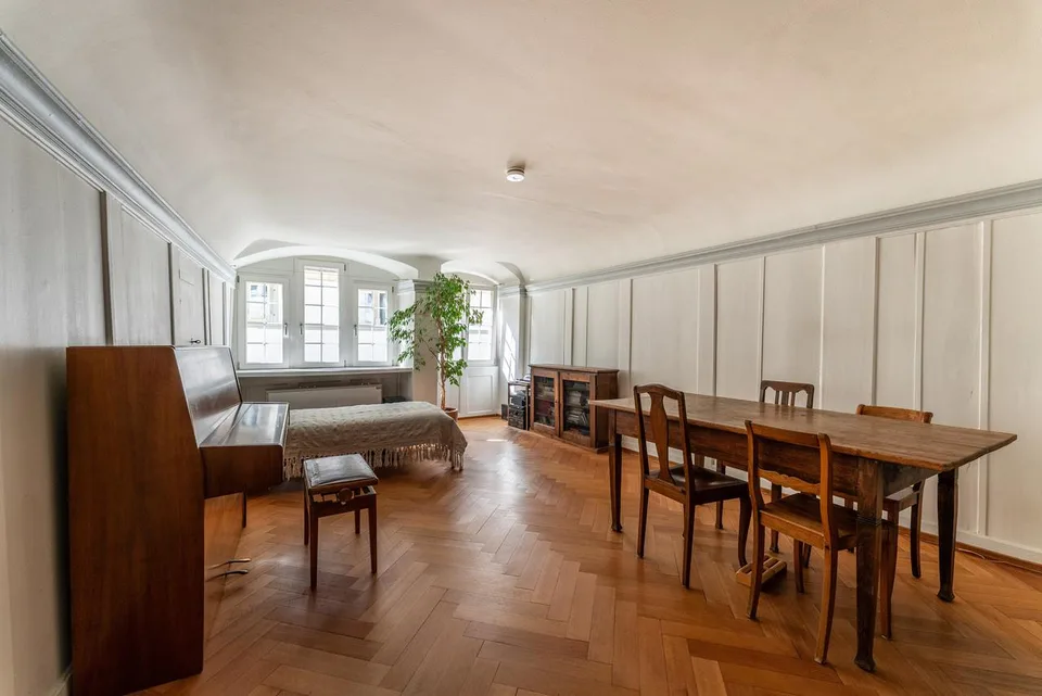 Zentrale Lage. Bestehende Erträge. Entwicklungspotenzial. – photo 5 sur 12