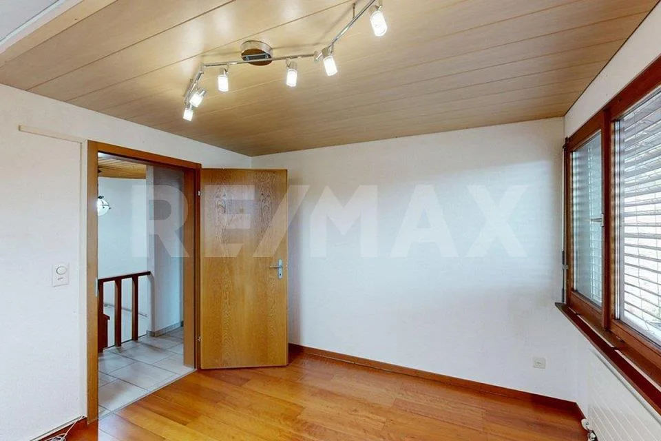 5.5 Zimmer-Einfamilienhaus am Bauzonenrand – Foto 11 von 13