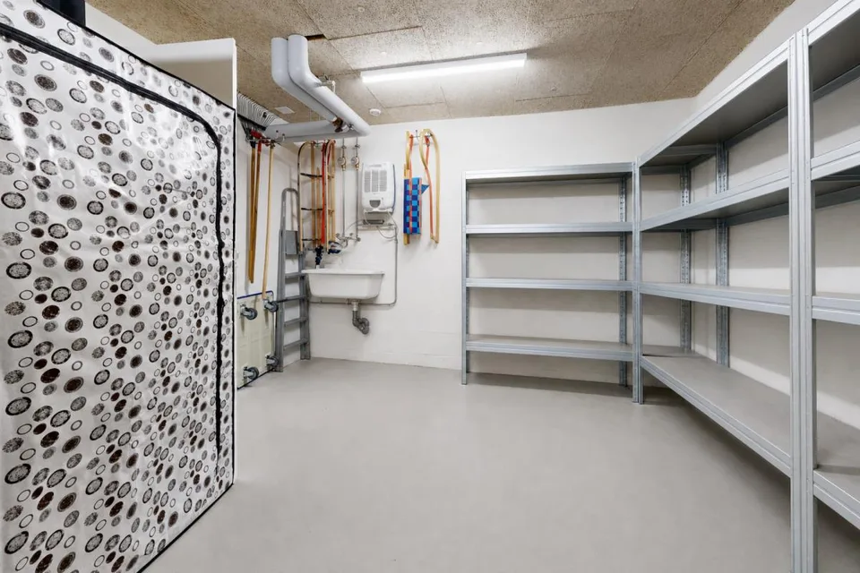Appartement de jardin neuf avec divers avantages – photo 13 sur 15